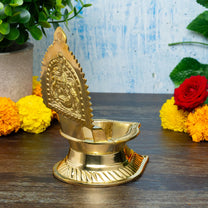 Gaja Lakshmi Kamakshi Brass Diya for Pooja | 7 Inch, 620g