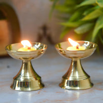 Brass Neeranjan Diya | 2 Inches | 160 gm
