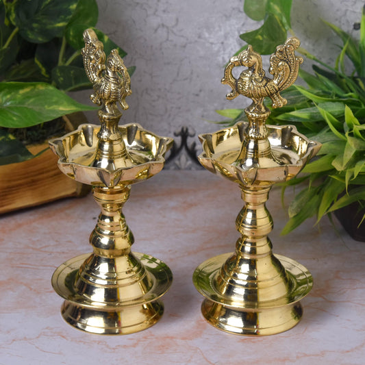 Pure Brass Udupi Diya with 7 Wicks – Murga Design, 4 Inches, Pack of 1 Pair