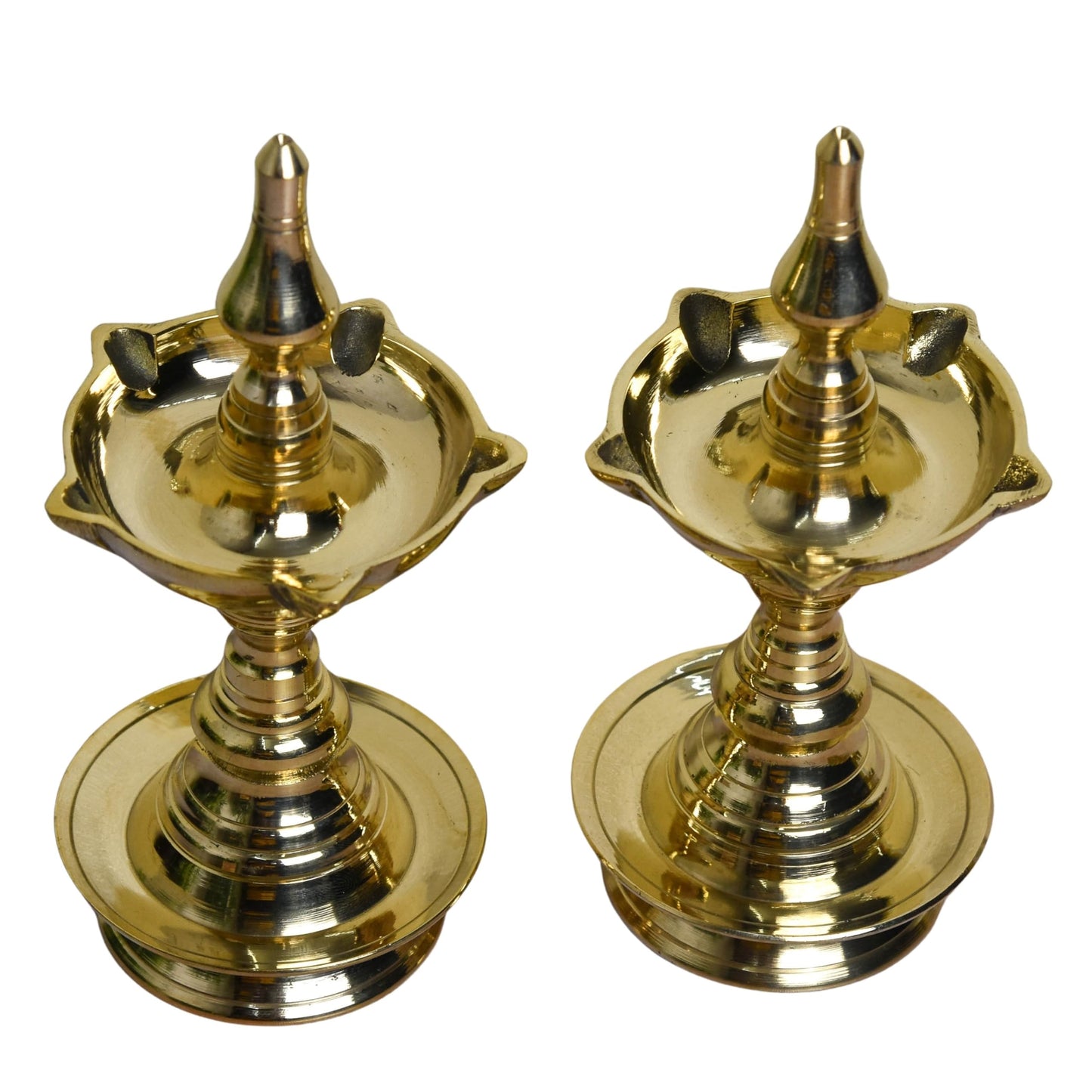 Brass Short Udupi Diya Heavy, 7 inches, Brass Colour, Pack of 1 Pair