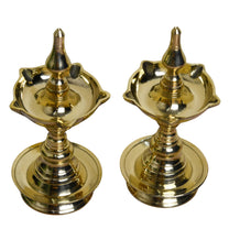Brass Short Udupi Diya Heavy, 7 inches, Brass Colour, Pack of 1 Pair