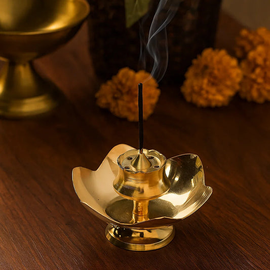 Bhimonee Decor Brass Lotus Design Agarbatti/Dhoop Holder, Home Décor, Gift & Pooja, 80 gm, 2 inches, Brass , 1 Piece
