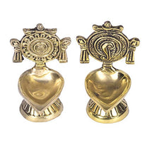 Printology Modern Centre Pure Brass Shanku Chakra Table Diya/Deep/Deepak for Pooja/Puja/Mandir/Diwali/Festival Decoration, Pair